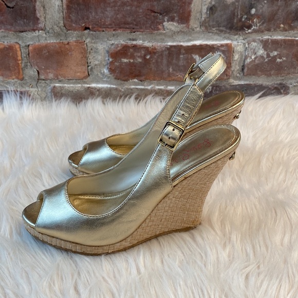 Lilly Pulitzer Kristin Slingback Wedge Sandal in Gold Metallic Leather, Size 6M - Picture 5 of 17